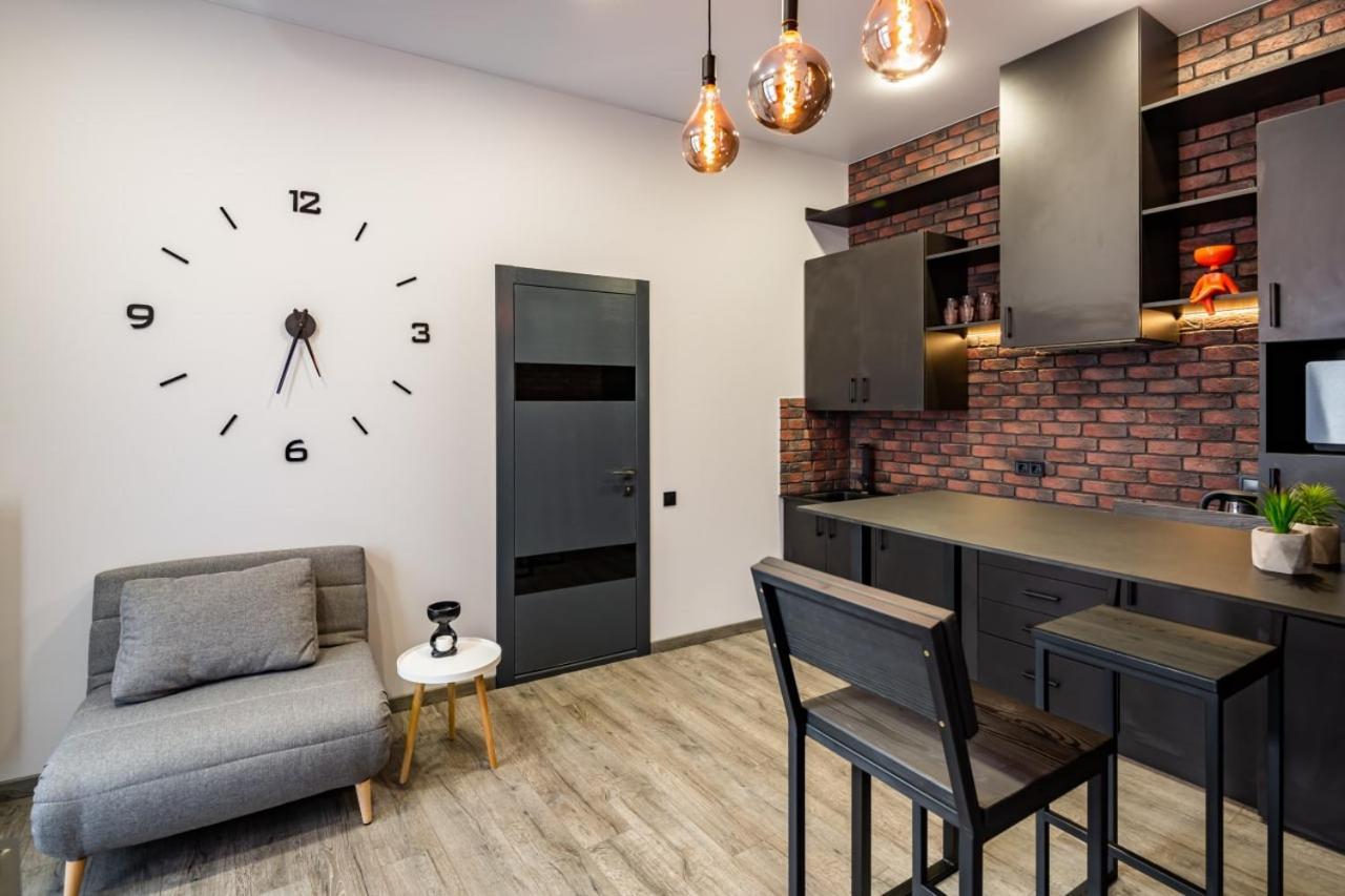 Stylish Apartment In The Center Lwów Zewnętrze zdjęcie