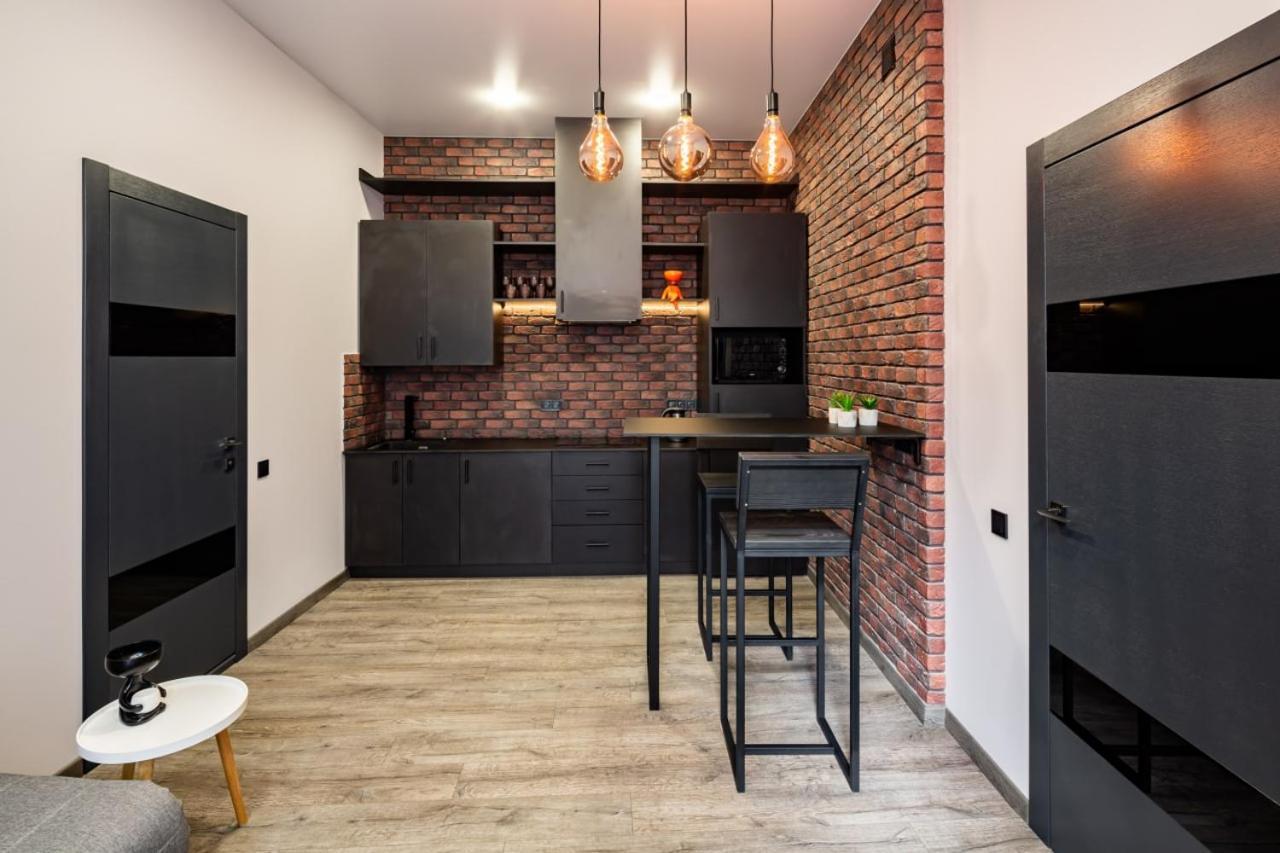 Stylish Apartment In The Center Lwów Zewnętrze zdjęcie